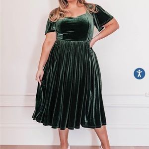 Green velvet dress 4X